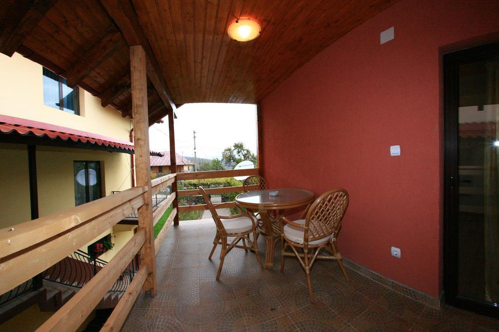 Pensiunea Valea Ursului Câmpulung Exterior photo